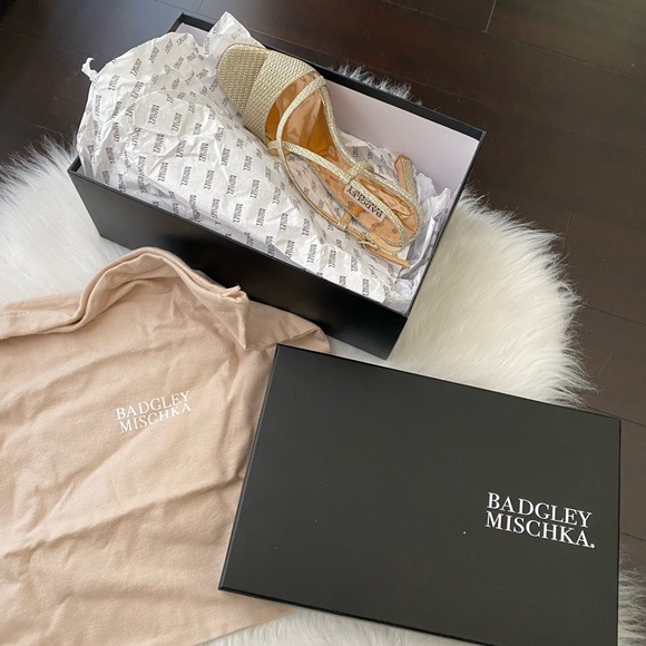 Badgley  Mischka  chic heels - Picture 9 of 13